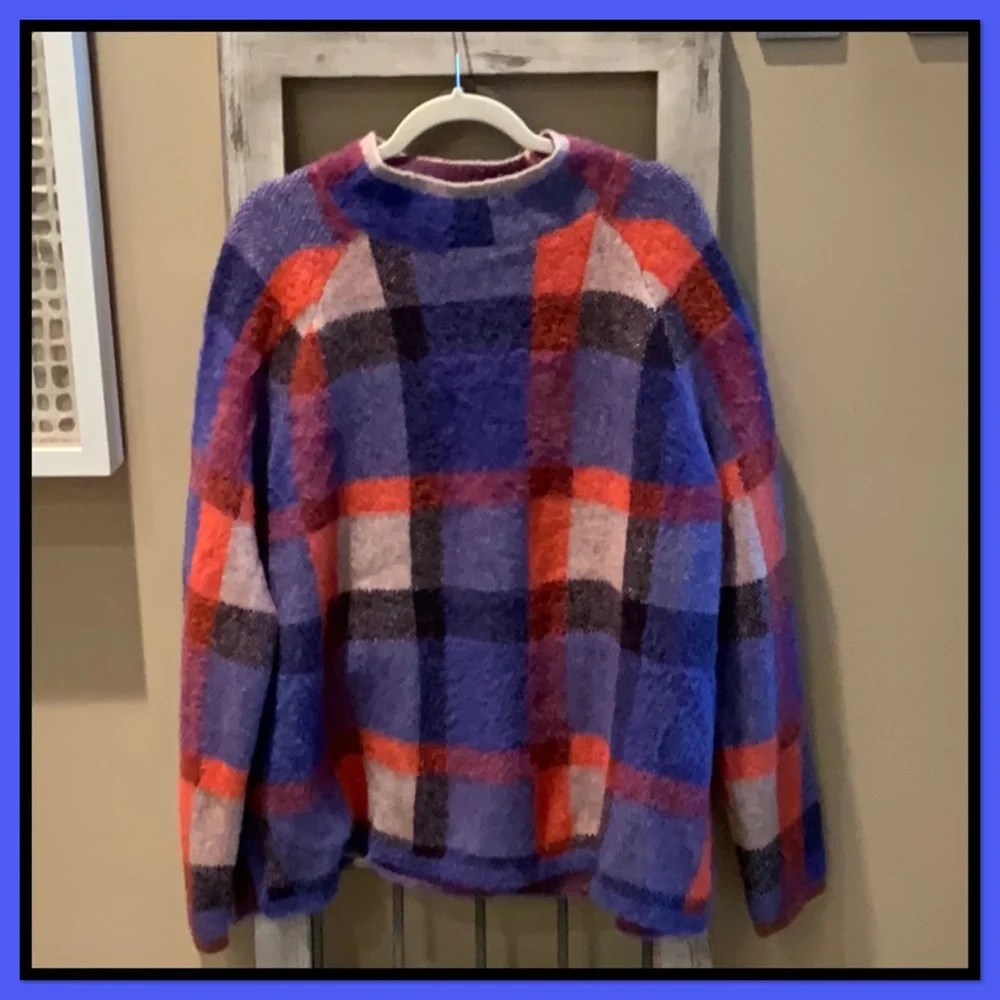 Ann Taylor Sweater NWOT - Picture 1 of 6